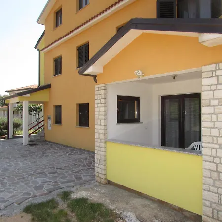 Apartments With A Parking Space Vilanija, Umag - 17240 Exterior photo