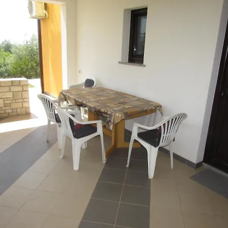 Apartments With A Parking Space Vilanija, Umag - 17240 Exterior photo