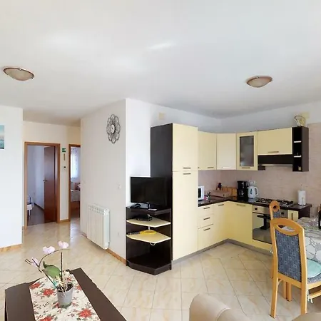 Apartments With A Parking Space Vilanija, Umag - 17240 Exterior photo