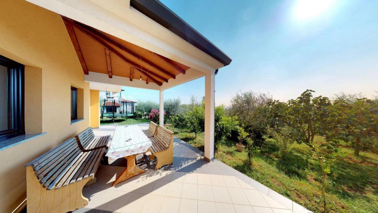 Apartment With A Parking Space Vilanija, - 17240 *